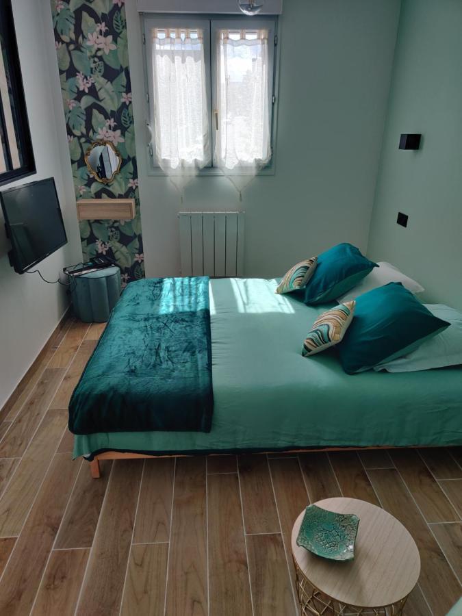 Le Nenuphar Apartment เวอร์นอน ภายนอก รูปภาพ